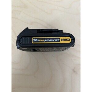 GENUINE DEWALT DCB201 20V Volt Max Li-Ion 1.5Ah Battery - NEW